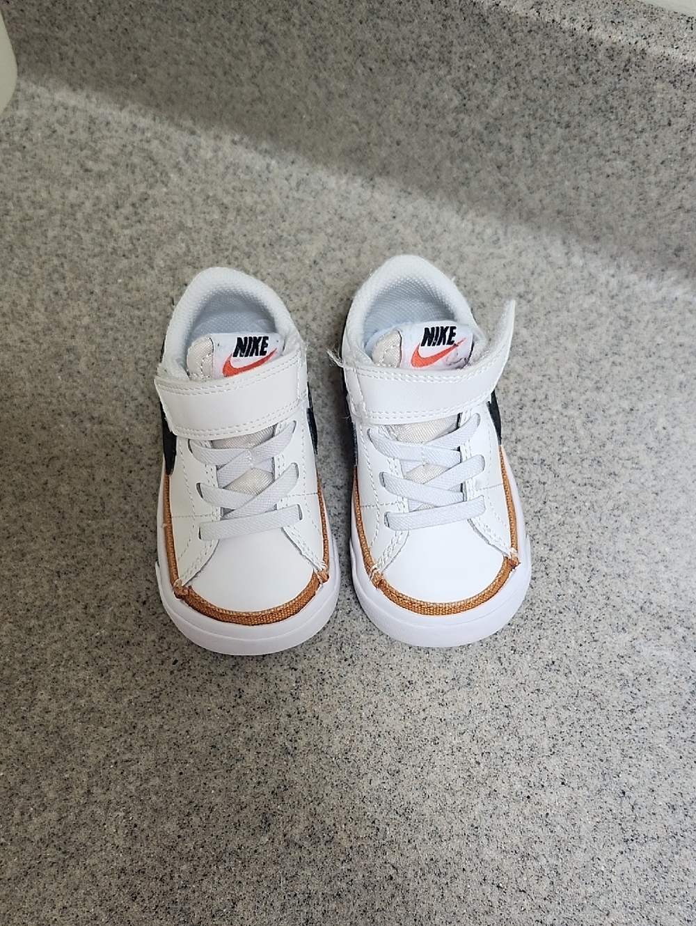 Nike Kids White and Copper Low-Top Sneakers